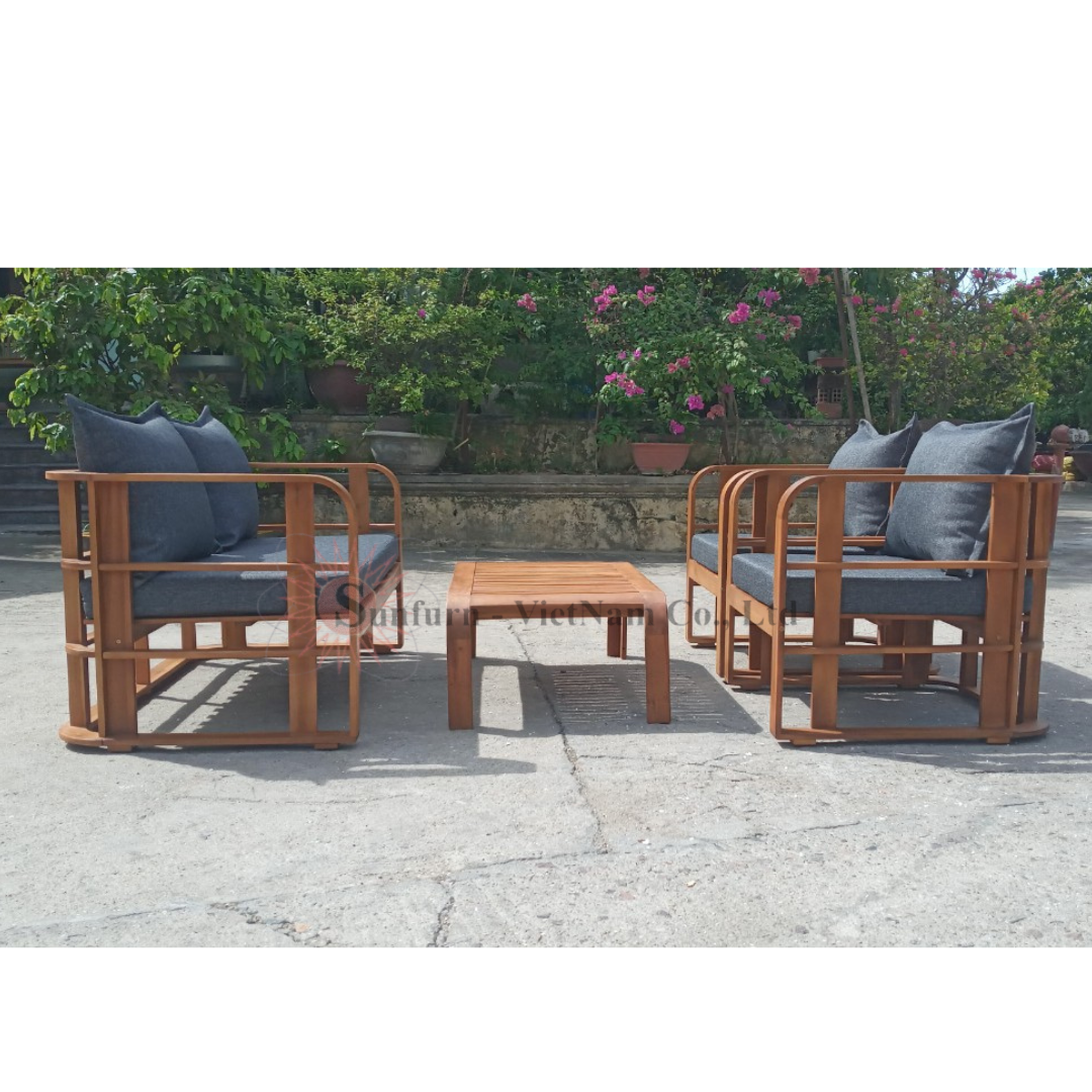 sofa-bordauxep-san-vuon-sang-trong